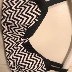 Ava & Viv bikini top black & white